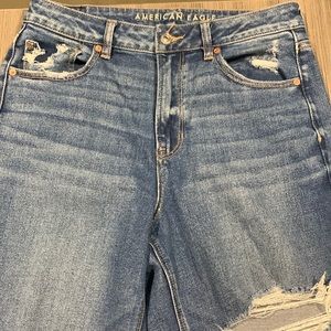 AMERICAN EAGLE JEANS! Never worn, 10 x-long. They are Mom jeans.